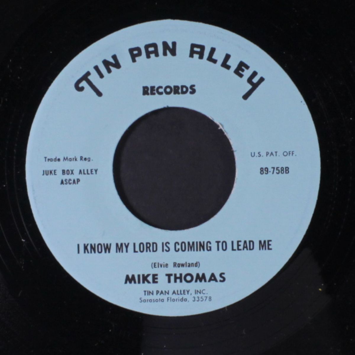 i know my lord is coming to lead me by MIKE THOMAS
