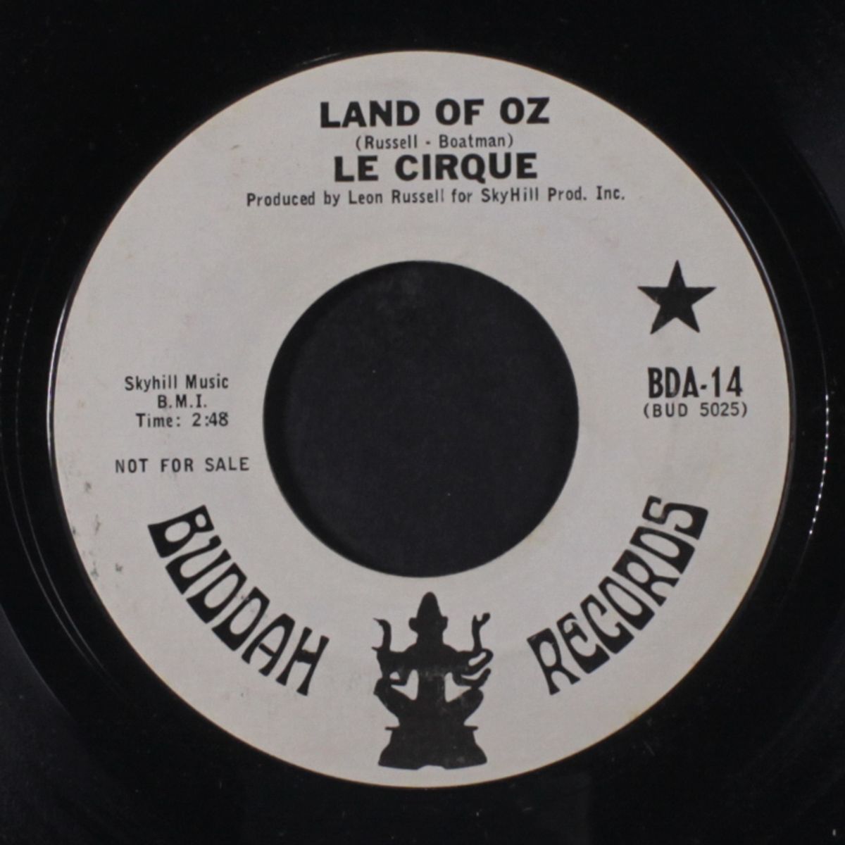 land of oz / i\xc3\xa2\xe2\x82\xac\xe2\x84\xa2ll be thinking of you by LE CIRQUE