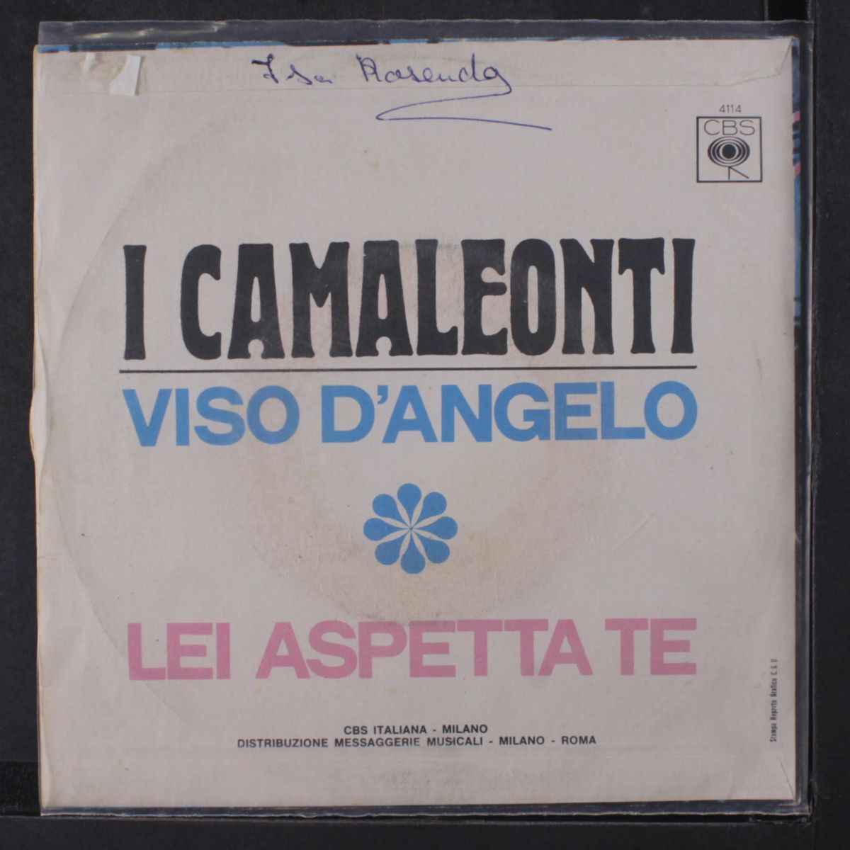 viso d'angelo / lei aspetta te by I CAMALEONTI