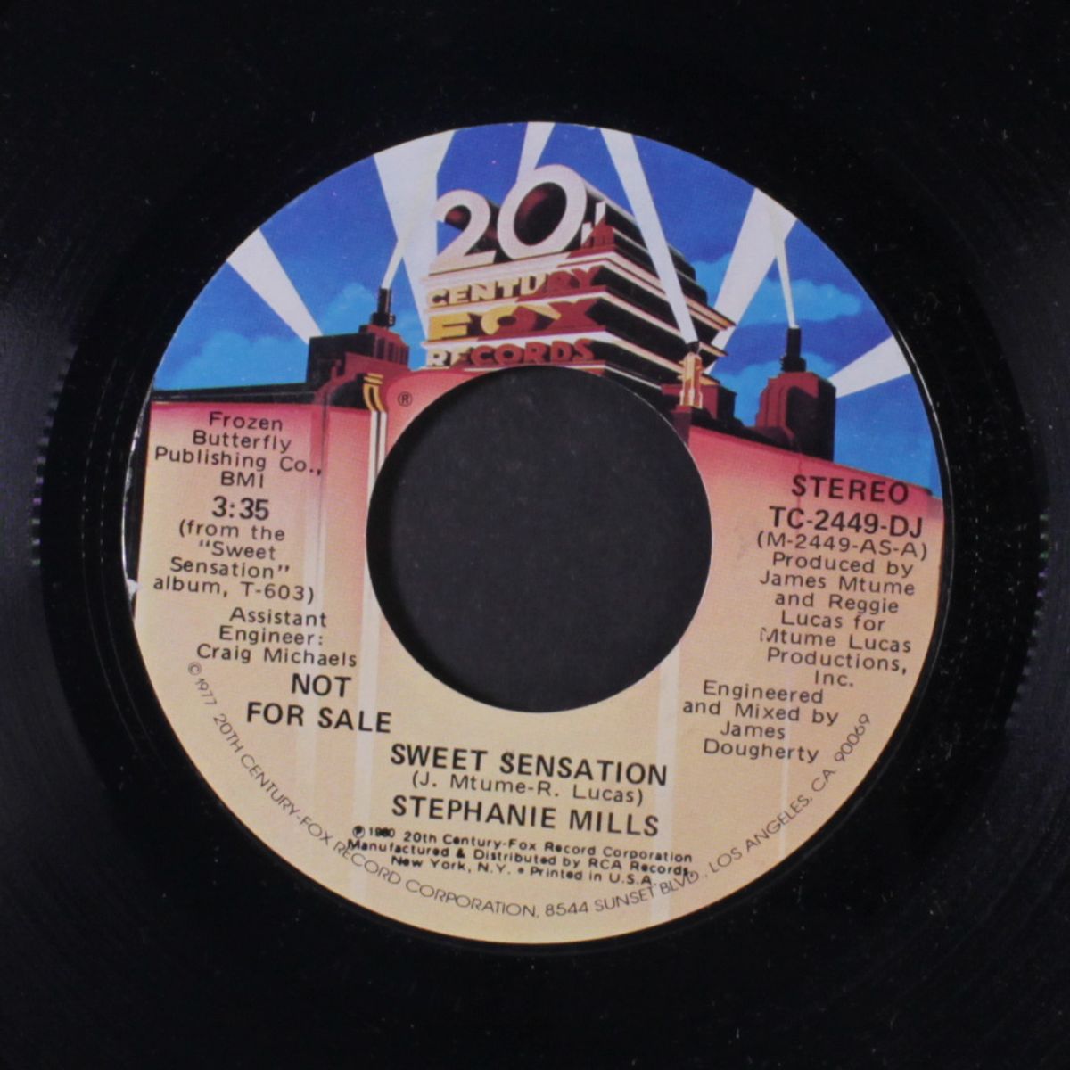 sweet sensation / mono by STEPHANIE MILLS