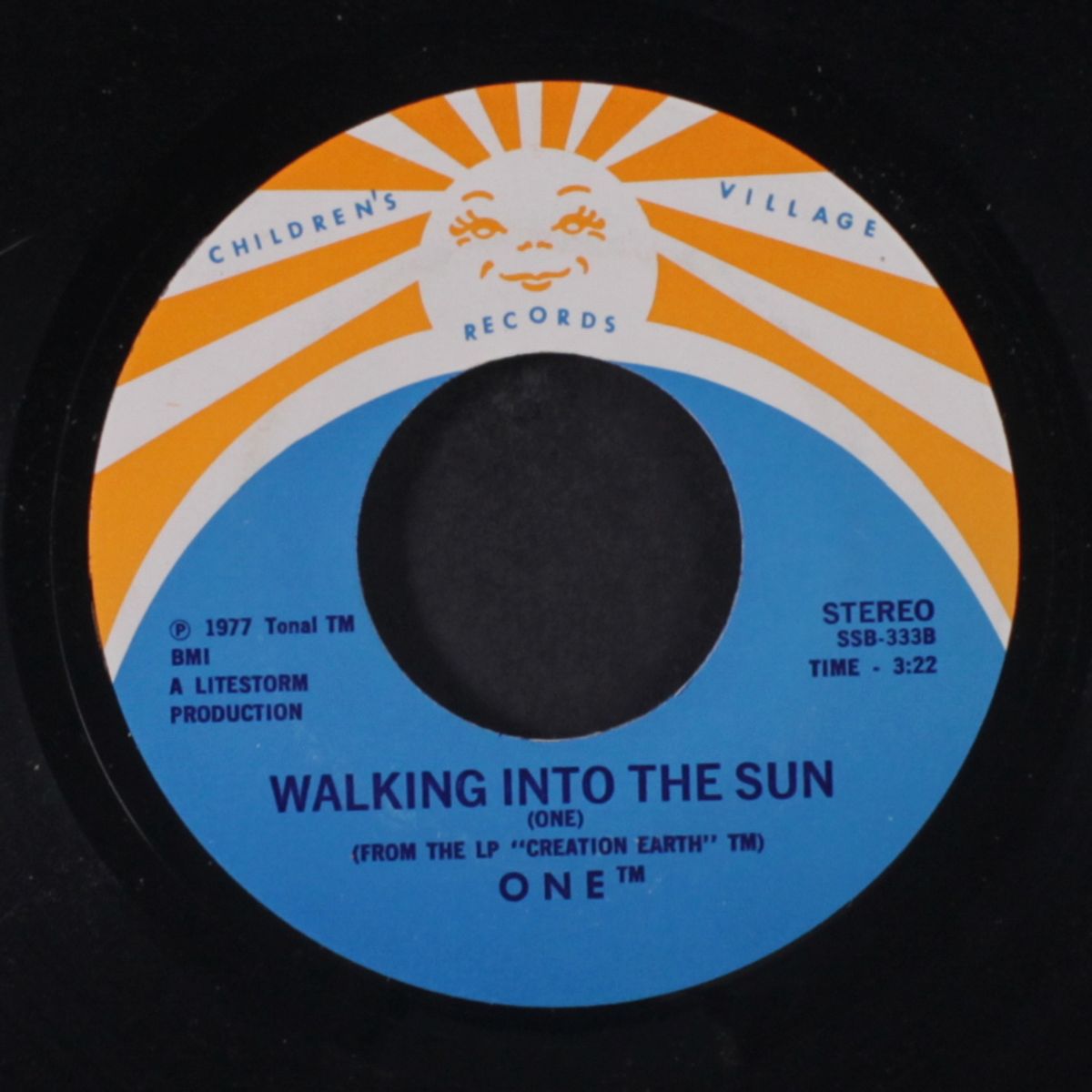 lovin' child / walking into the sun by ONE