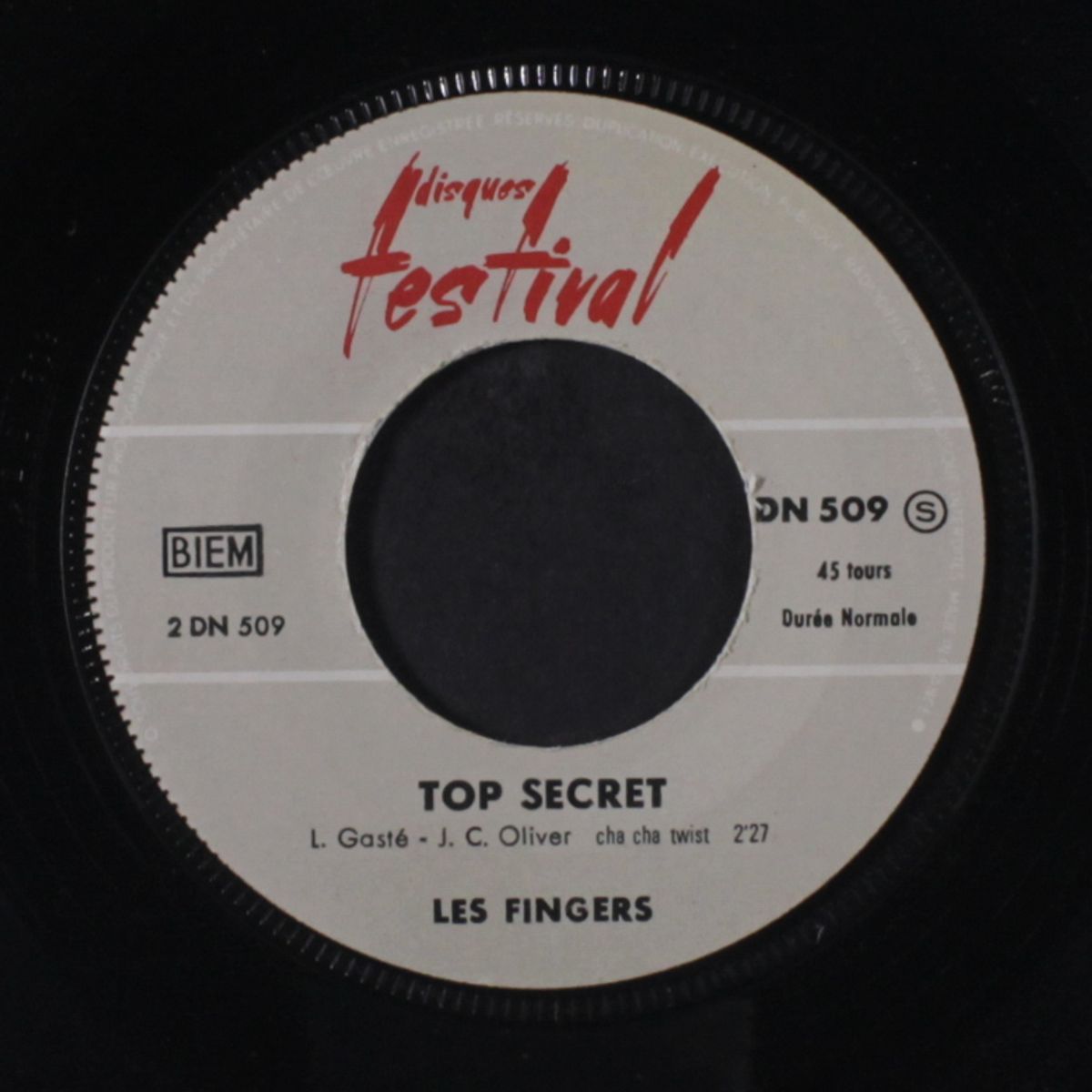 top secret / toy balloon by LES FINGERS