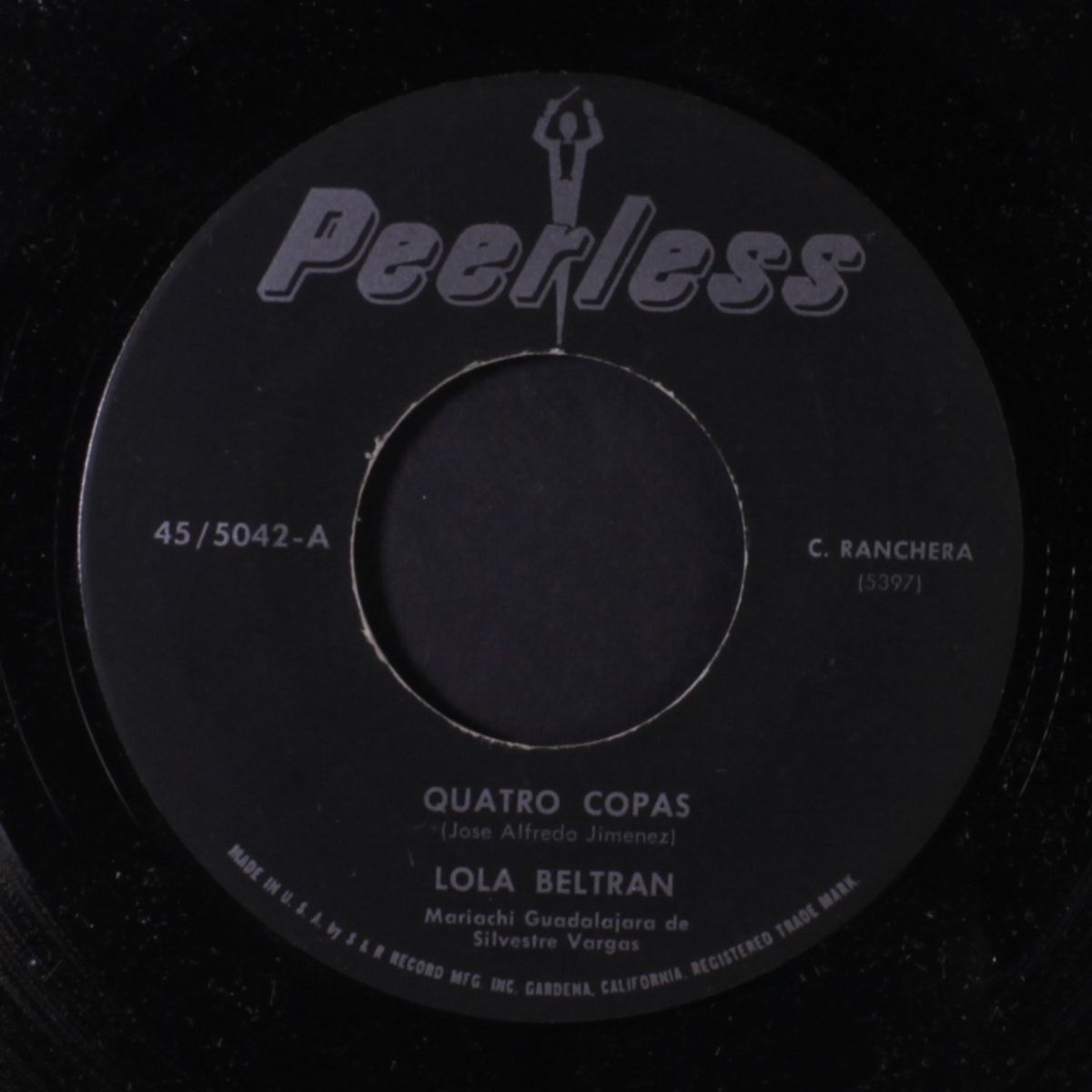 quatro copas / lo nuestro se acabo by LOLA BELTRAN