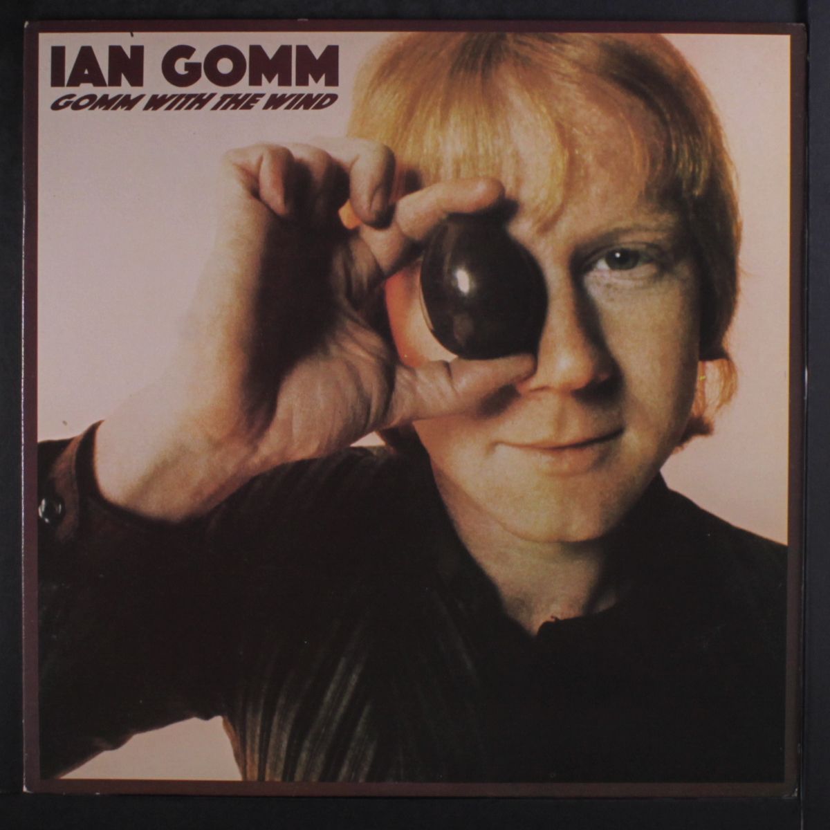 gomm with the wind by IAN GOMM