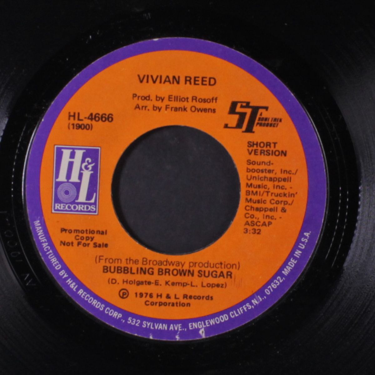 bubbling brown sugar / short by VIVIAN REED