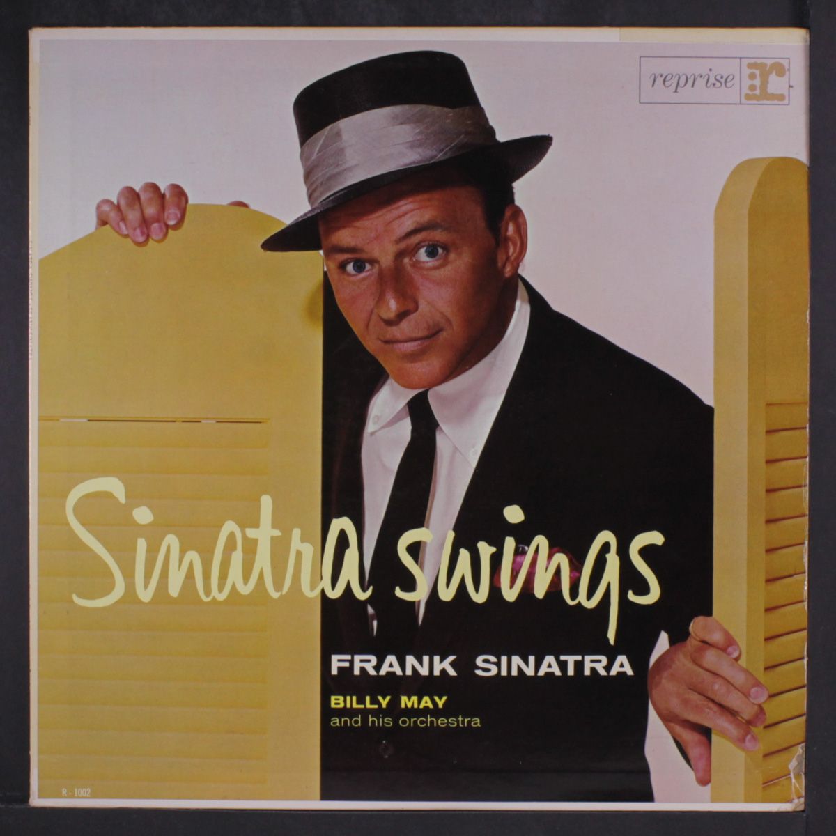sinatra swings by FRANK SINATRA