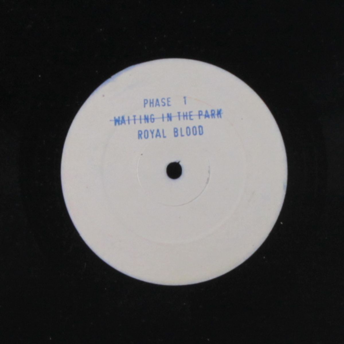 waiting in the park / determination knows + 2 versions by ROYAL BLOOD