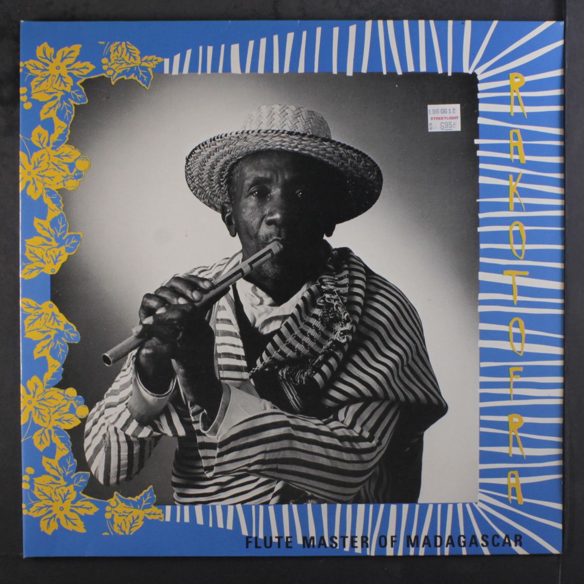 madagasikara 3: flute master of madagascar by RAKOTOFRA
