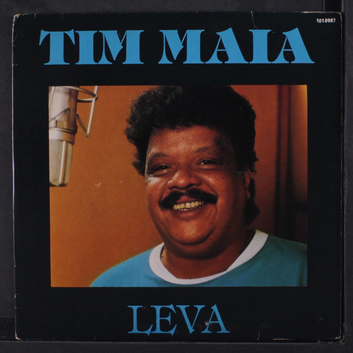 leva by TIM MAIA