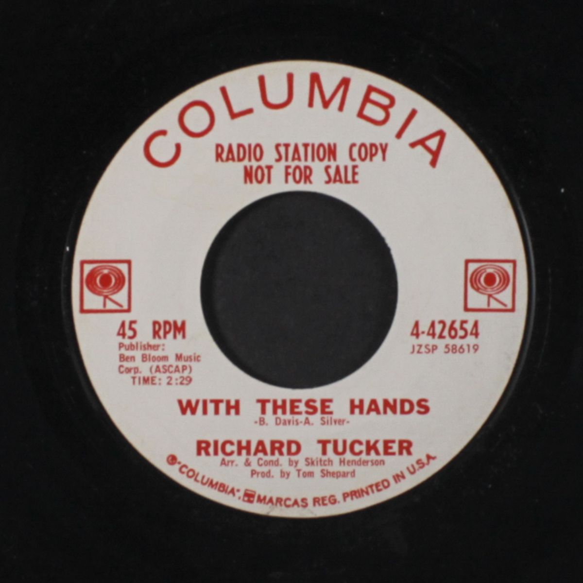 the exodus song / with these hands by RICHARD TUCKER