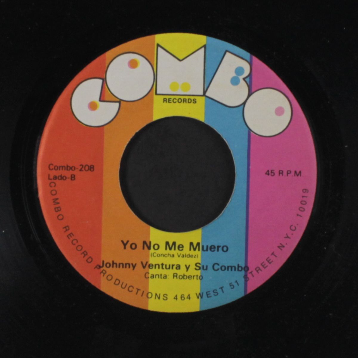 me tiene enredao / yo no me muero by JOHNNY VENTURA Y SU COMBO