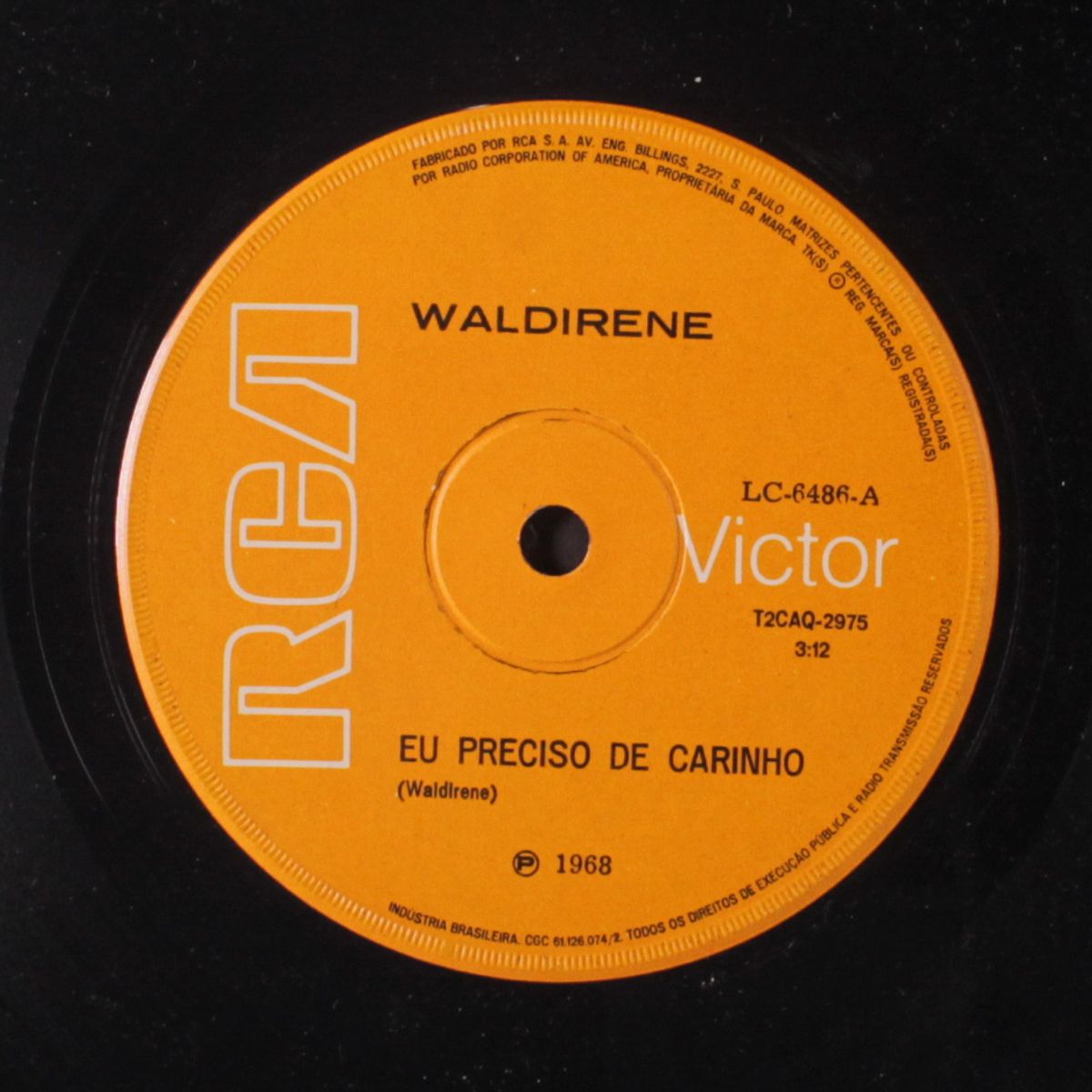 do re mi / eu preciso de carinho by WALDIRENE