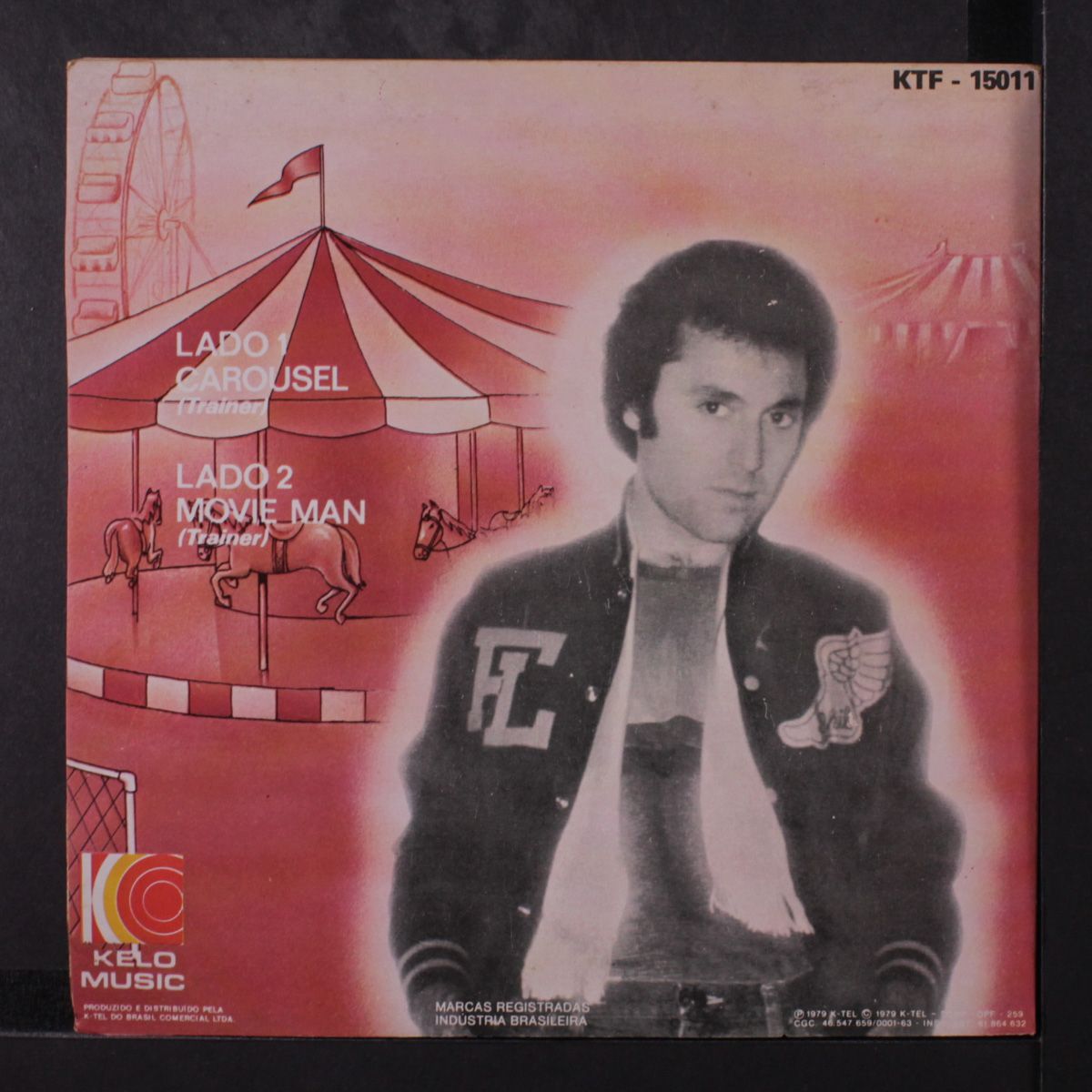 carousel / move man by PHIL TRAINER