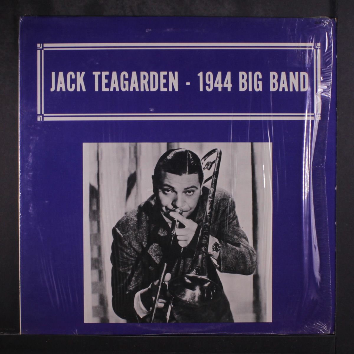 1944 big band by JACK TEAGARDEN