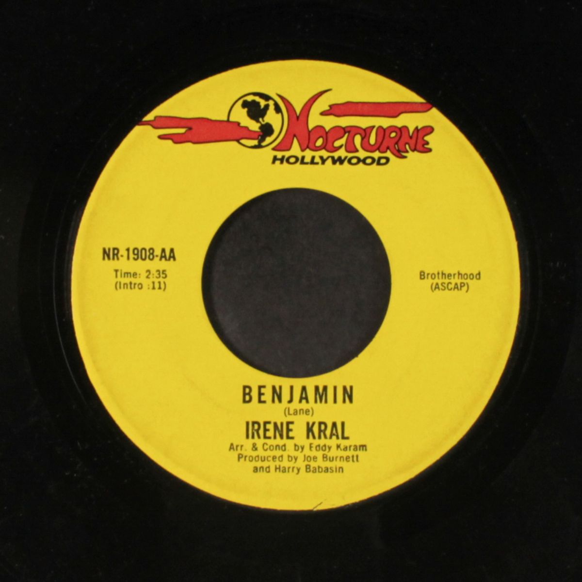 straight ahead / benjamin by IRENE KRAL