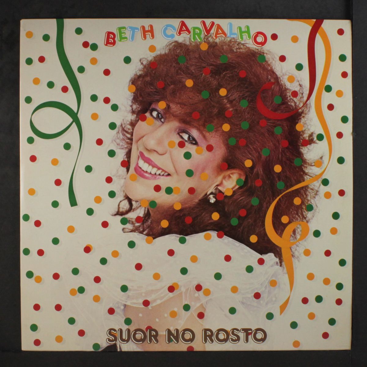 suor no rosto by BETH CARVALHO