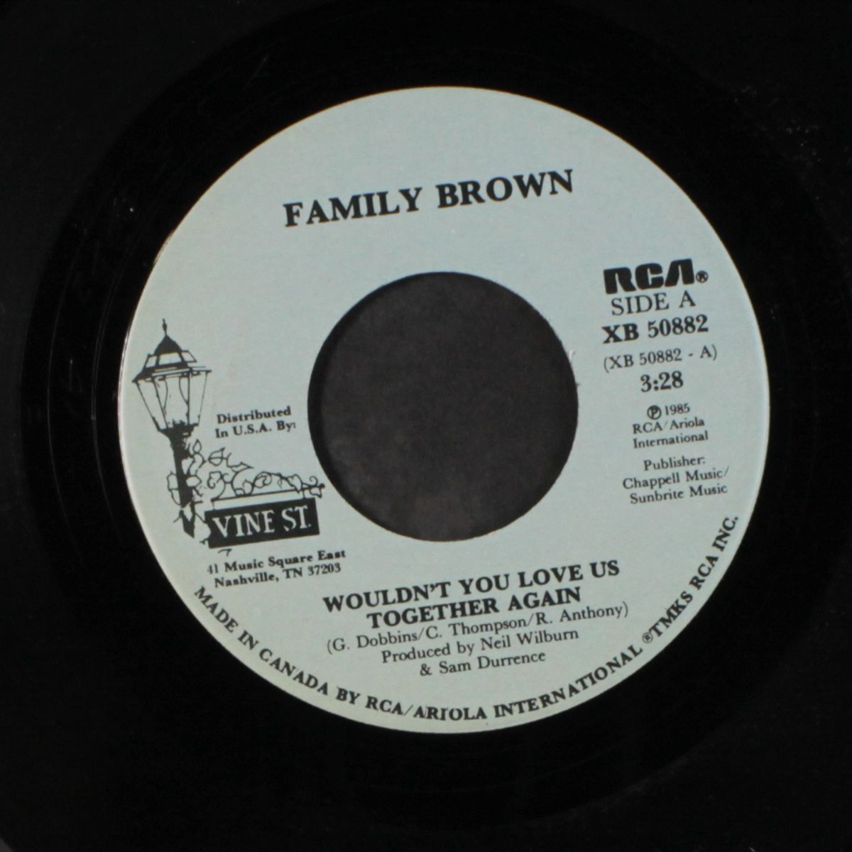 wouldn't you love us together again / it's looking like rain by FAMILY BROWN