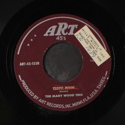 MARY WOOD TRIO