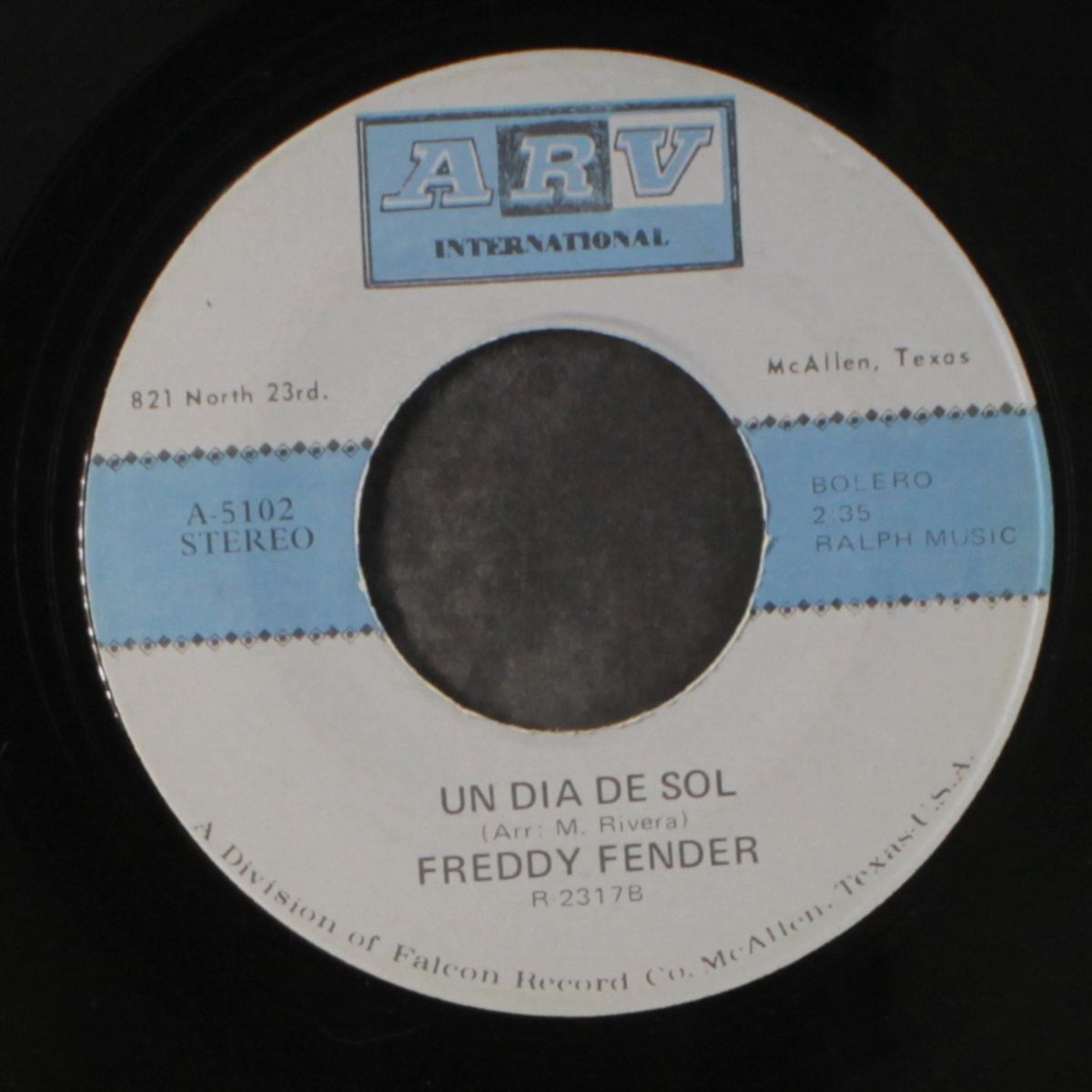 la costumbre / un dia de sol by FREDDY FENDER