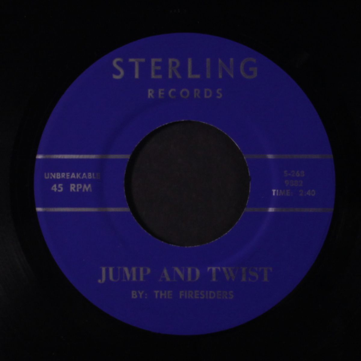 jump and twist / spring by FIRESIDERS