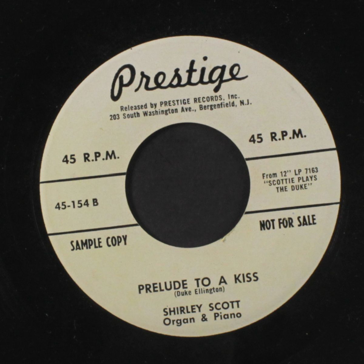 just a-sittin' and a-rockin' by SHIRLEY SCOTT