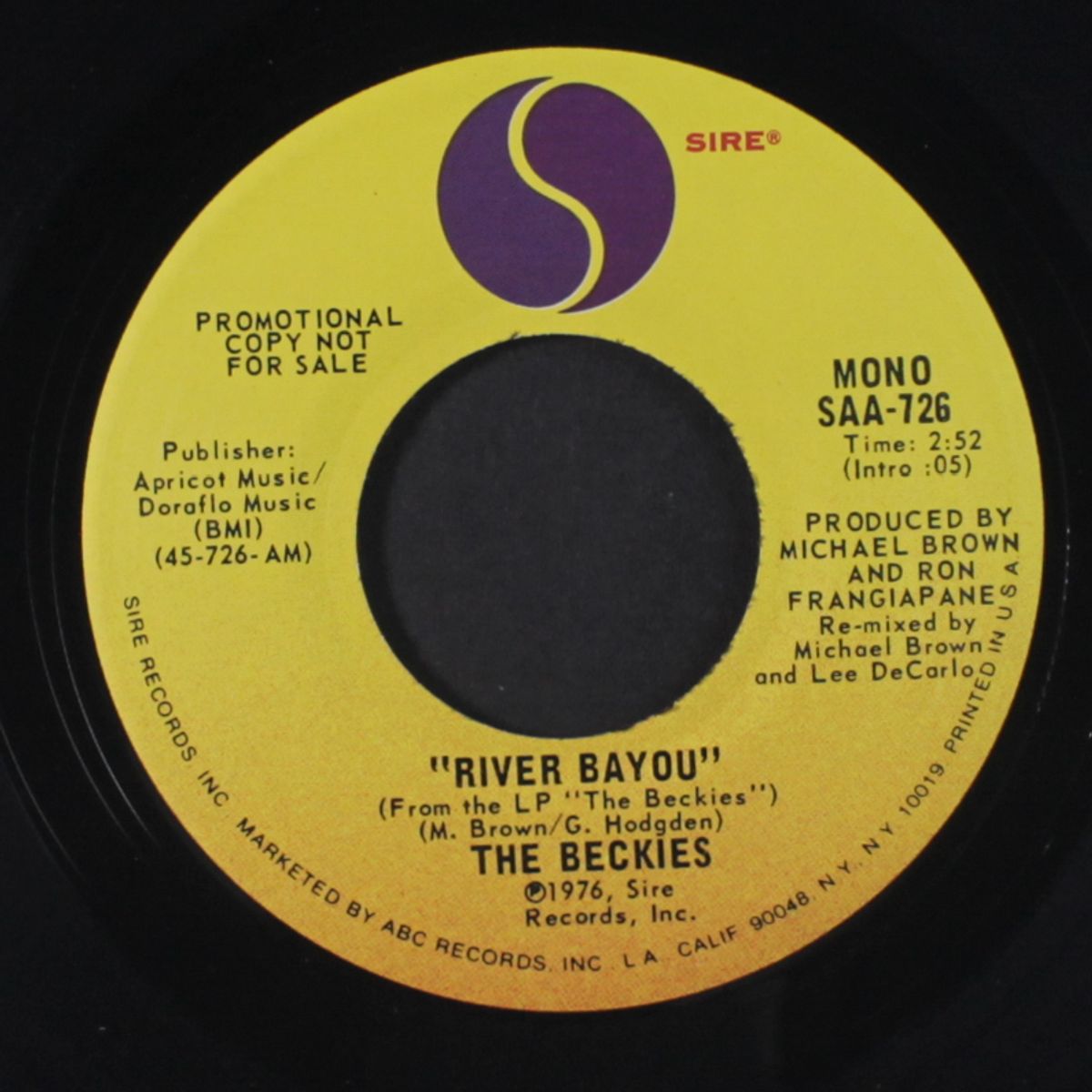 river bayou / mono by BECKIES