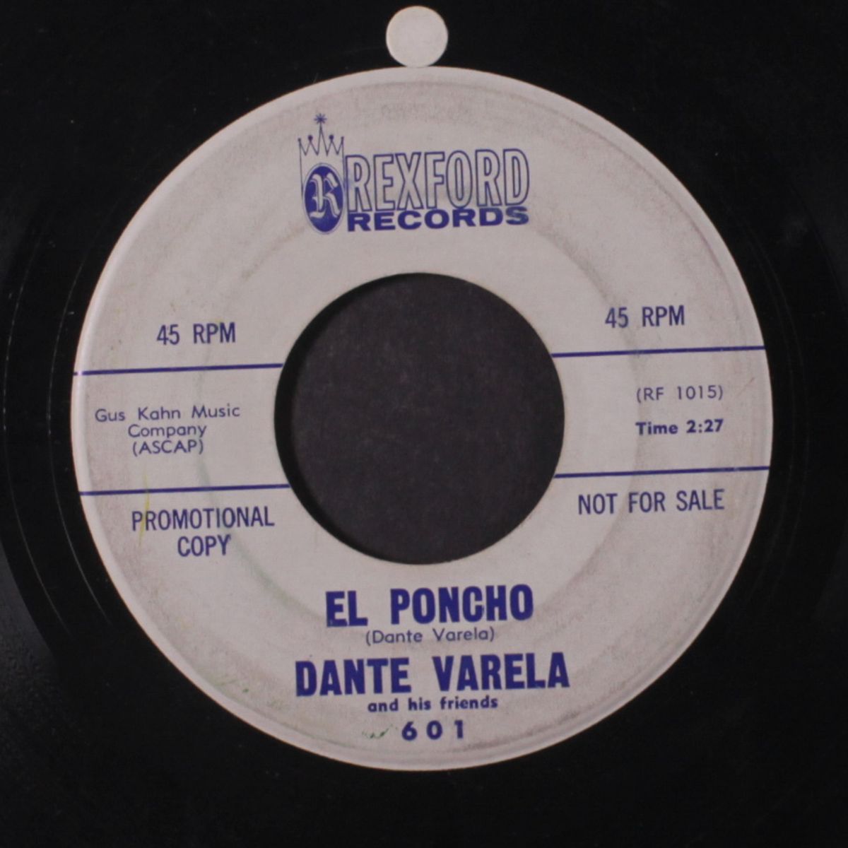 el poncho / cosa nueva by DANTE VARELA