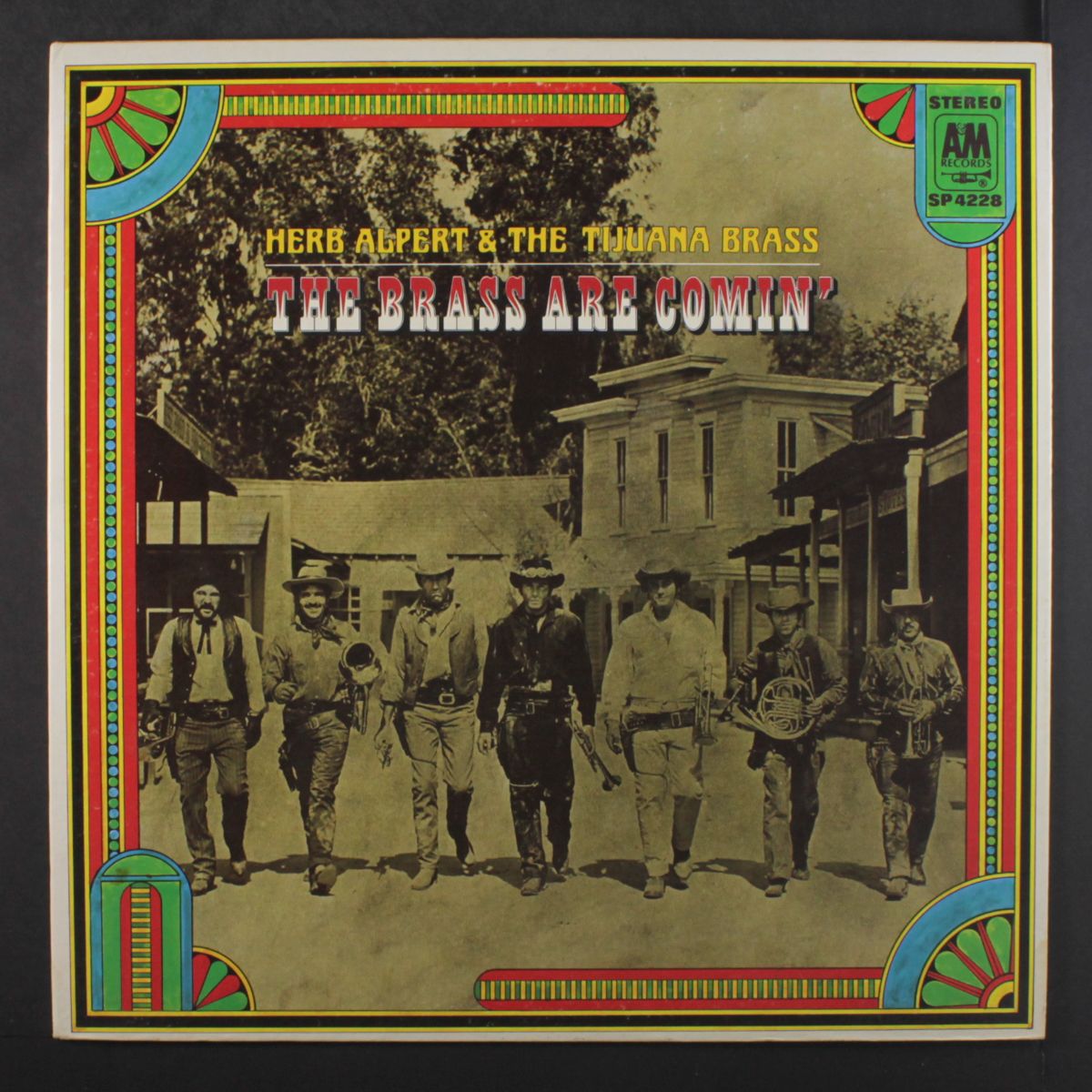 the brass are comin' by HERB ALPERT & TIJUANA BRASS