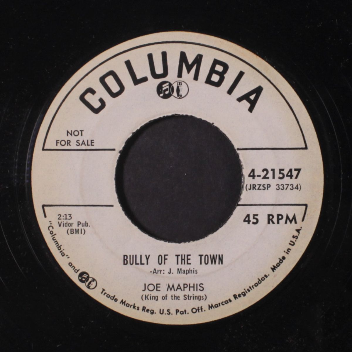 floggin' the banjo / bully of the town by JOE MAPHIS