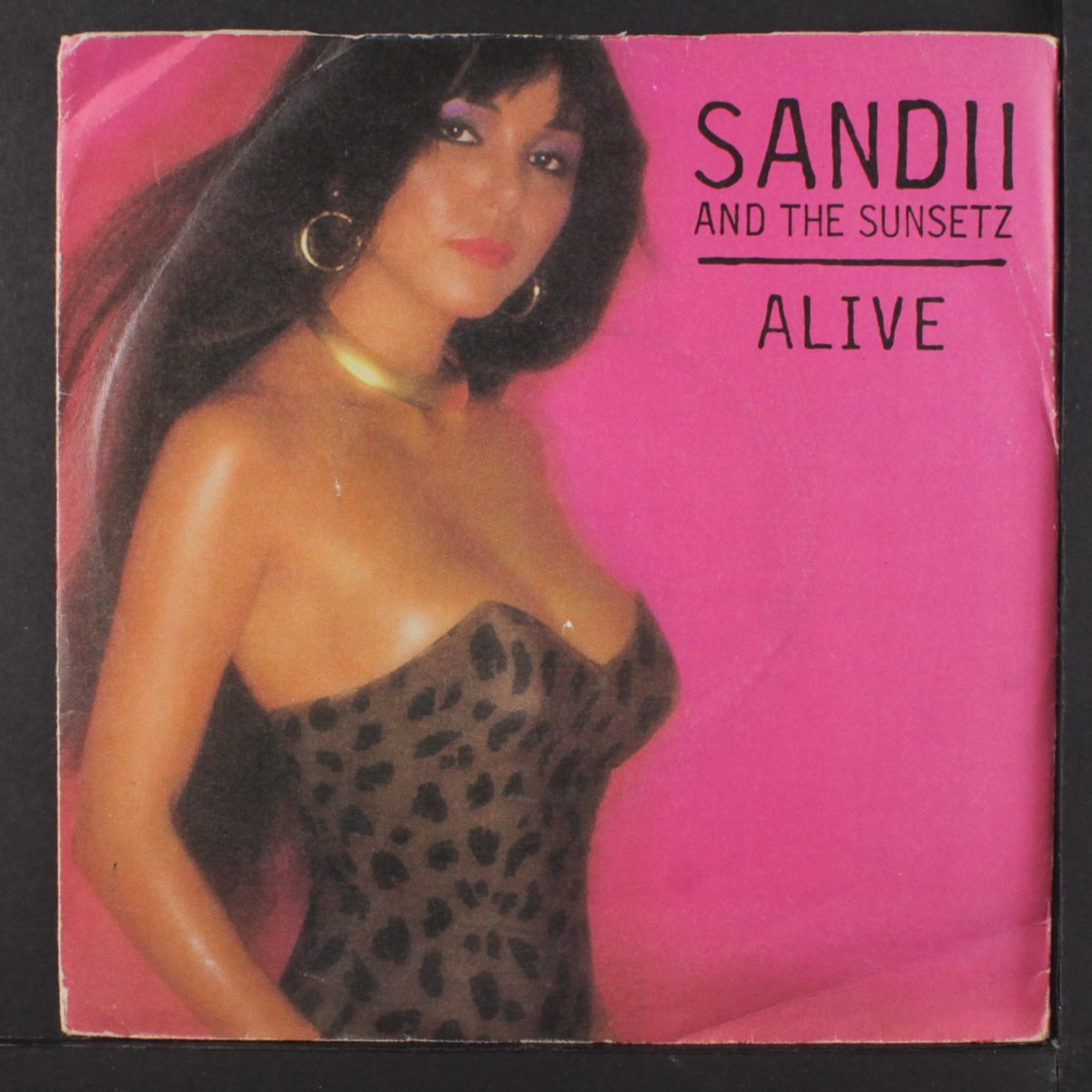 alive / heat scale by SANDII & THE SUNSETZ