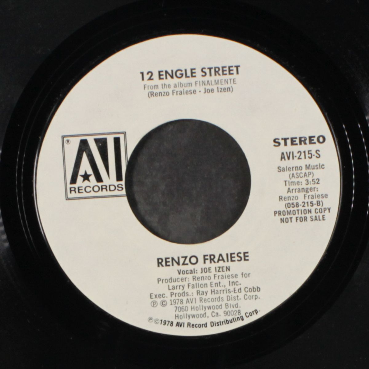 12 engle street / angela by RENZO FRAIESE