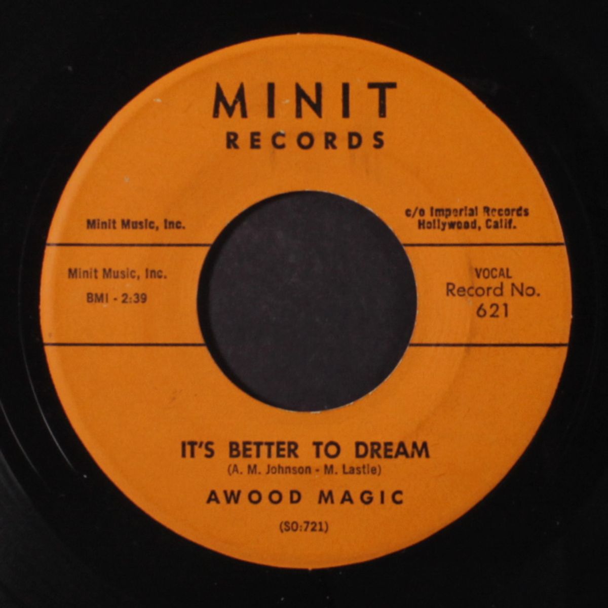 pretty pretty waitress / it's better to dream by AWOOD MAGIC
