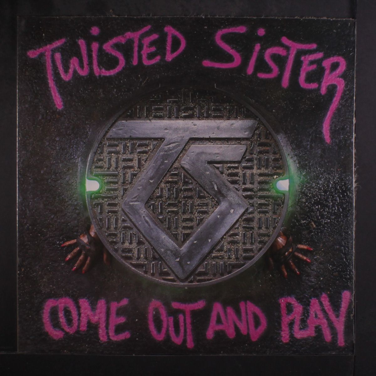 come out and play by TWISTED SISTER