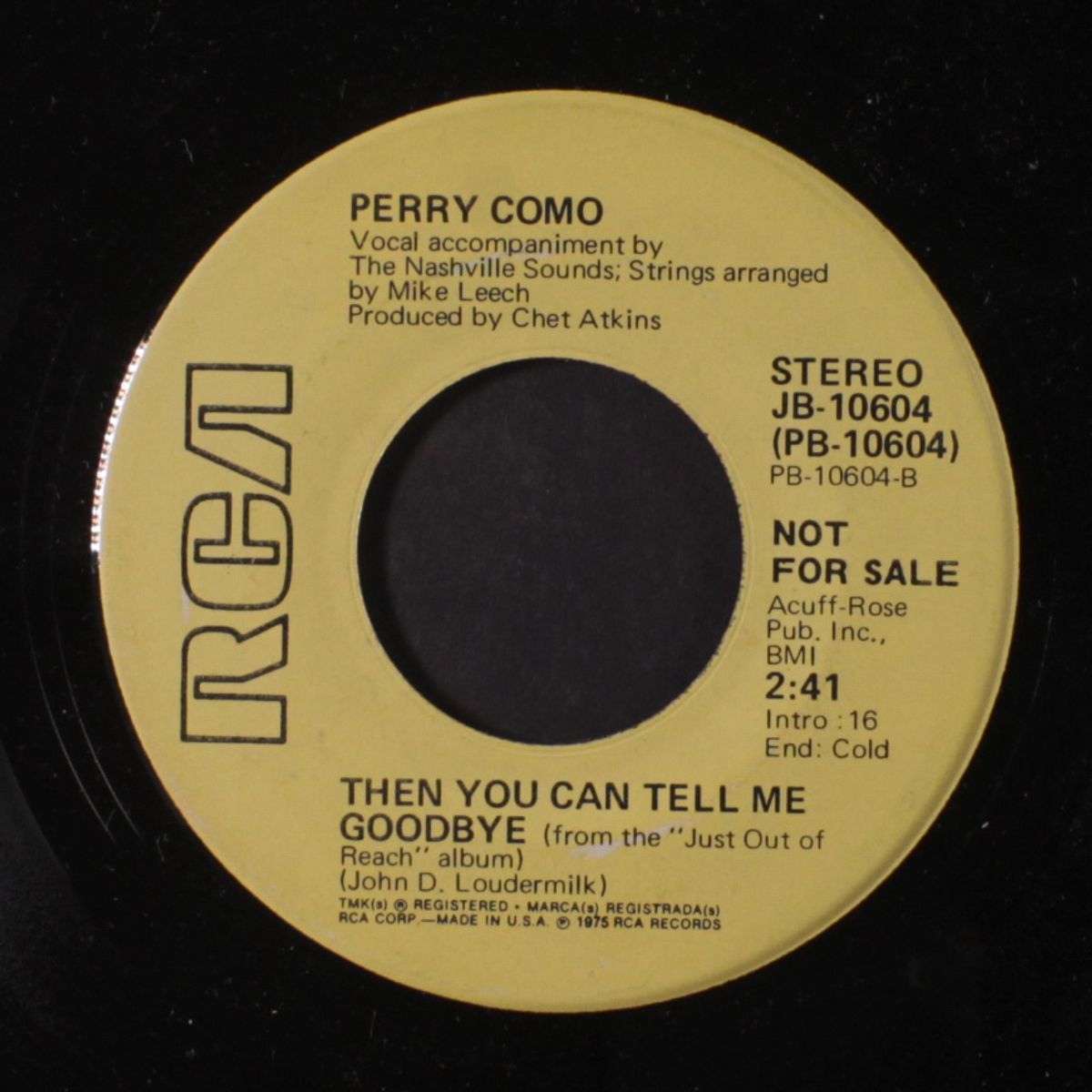the grass keeps right on growin' / then you can tell me goodbye by PERRY COMO