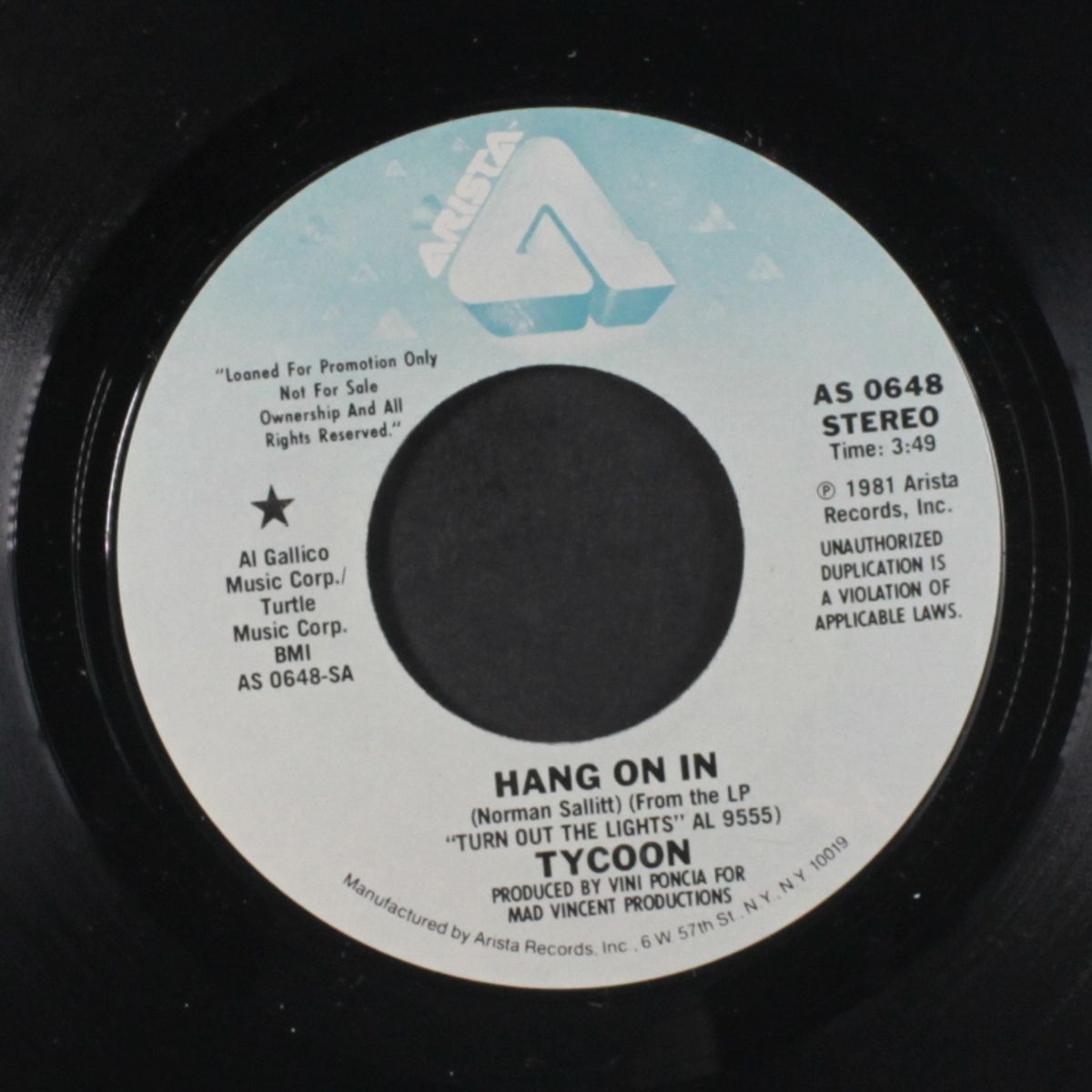 hang on in / mono by TYCOON