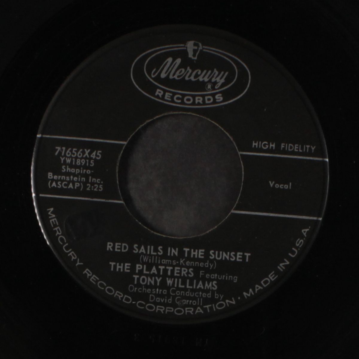 red sails in the sunset / sad river by PLATTERS