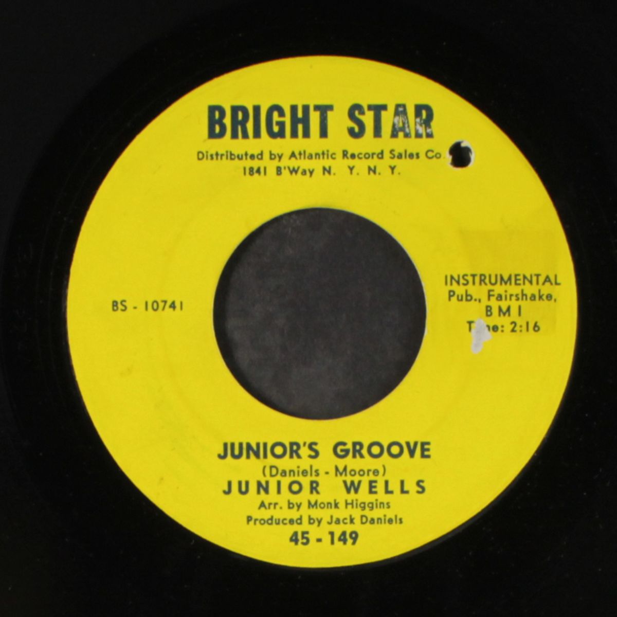 up in heah / junior's groove by JUNIOR WELLS