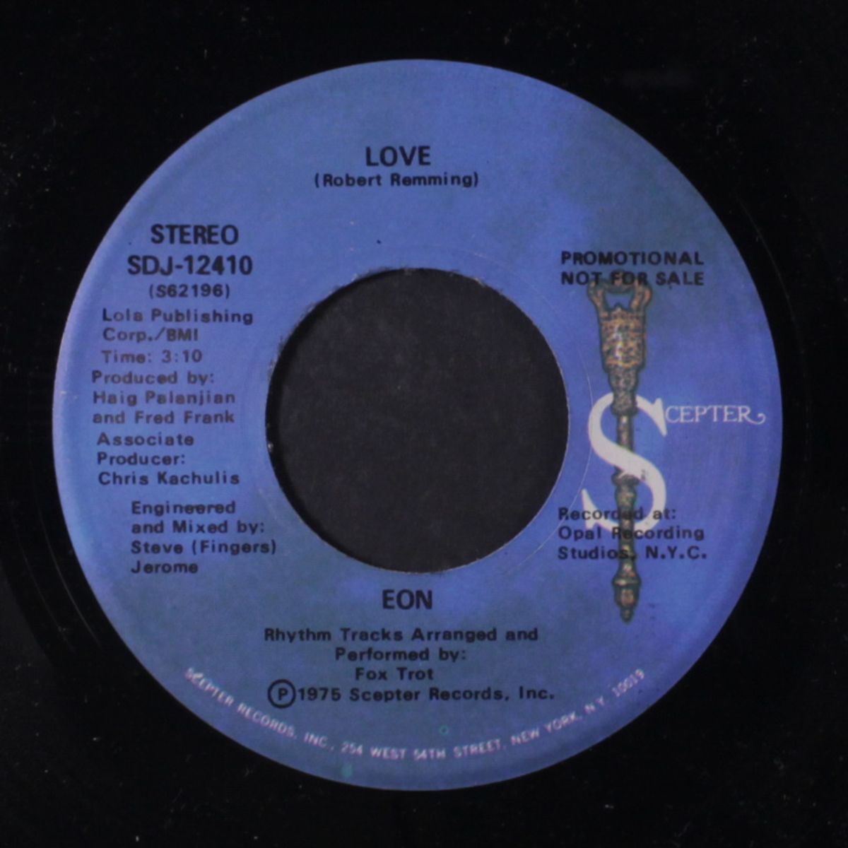 love / short by EON