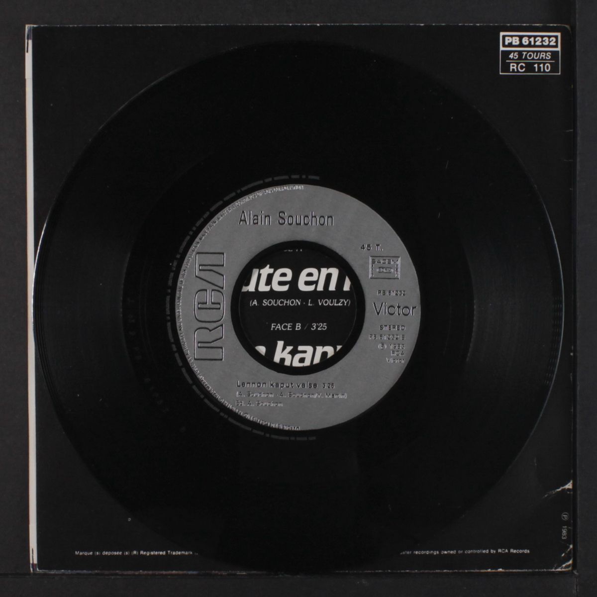 saute en l'air / lennon kaput valse by ALAIN SOUCHON