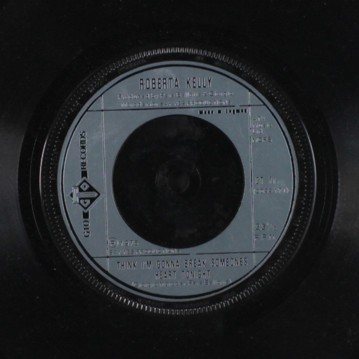 trouble-maker / think i'm gonna break someone's heart by ROBERTA KELLY