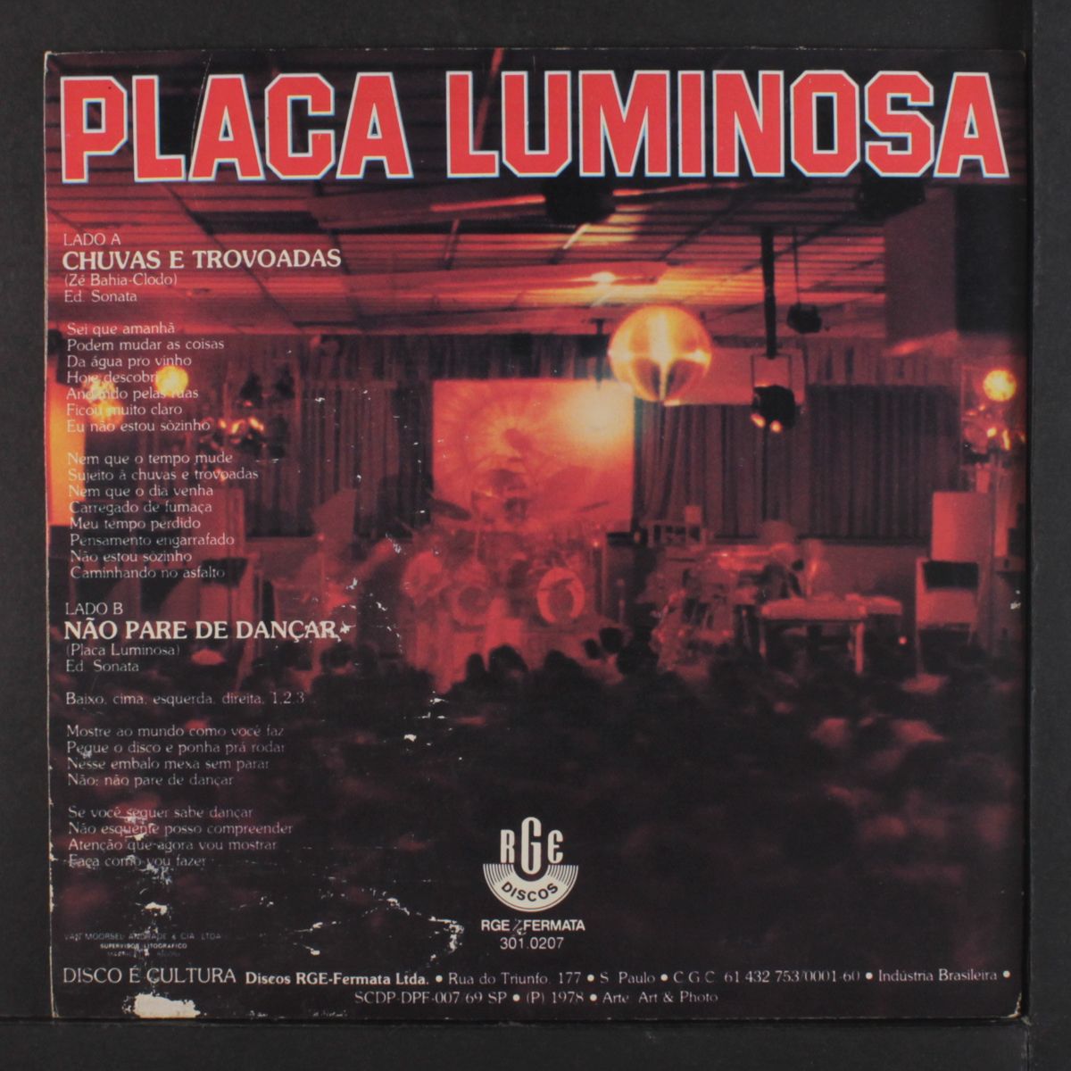 chuvas e trovoadas / nao pare de dancar by PLACA LUMINOSA