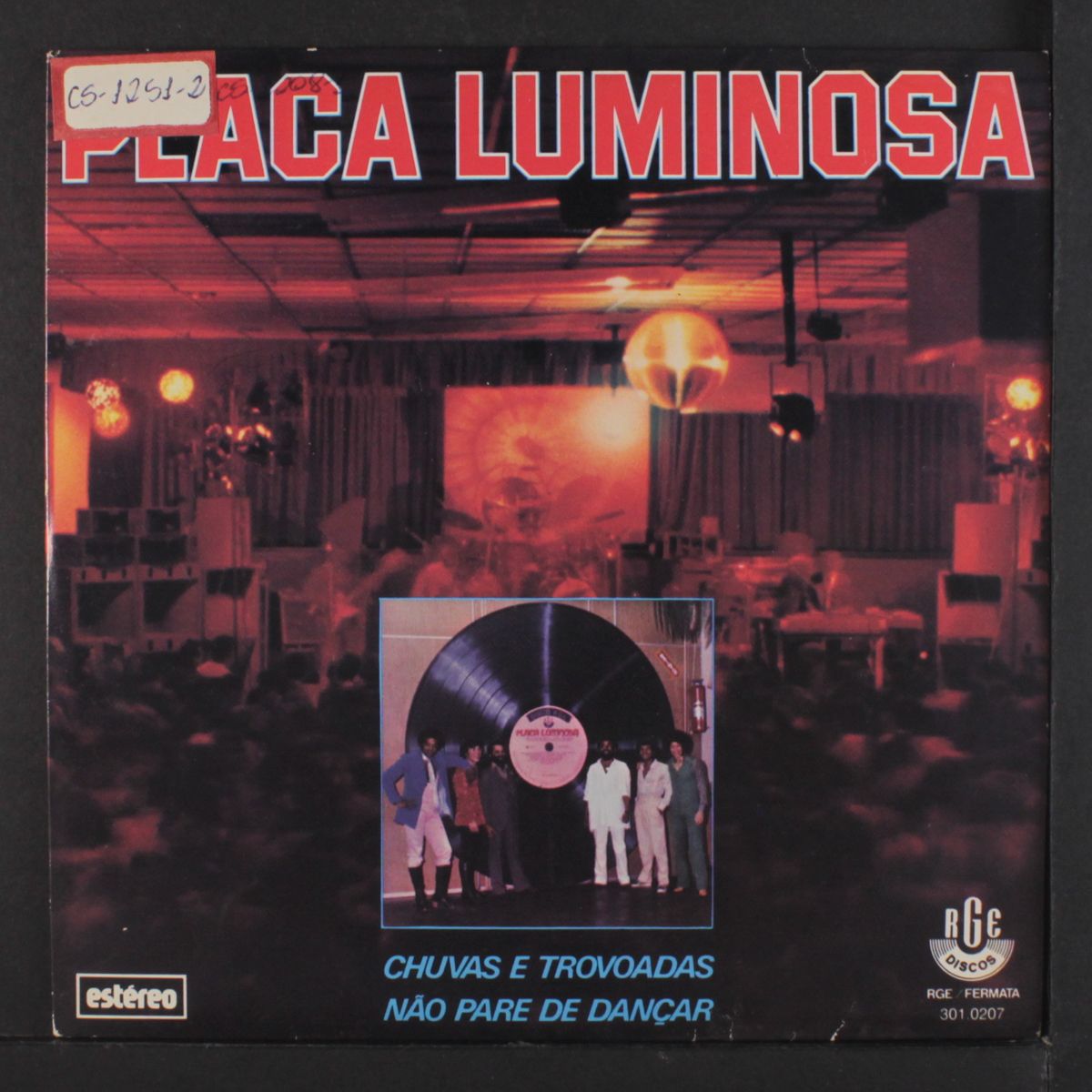 chuvas e trovoadas / nao pare de dancar by PLACA LUMINOSA