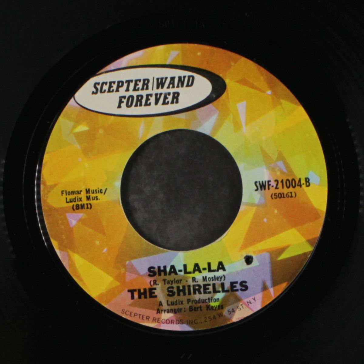 everybody loves a lover / sha-la-la by SHIRELLES