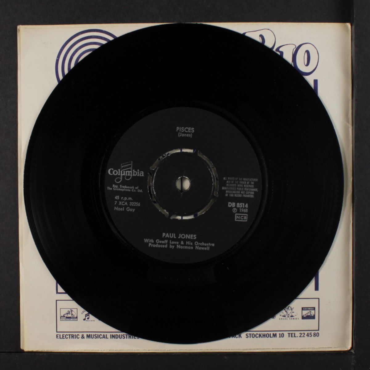 aquarius / pisces by PAUL JONES