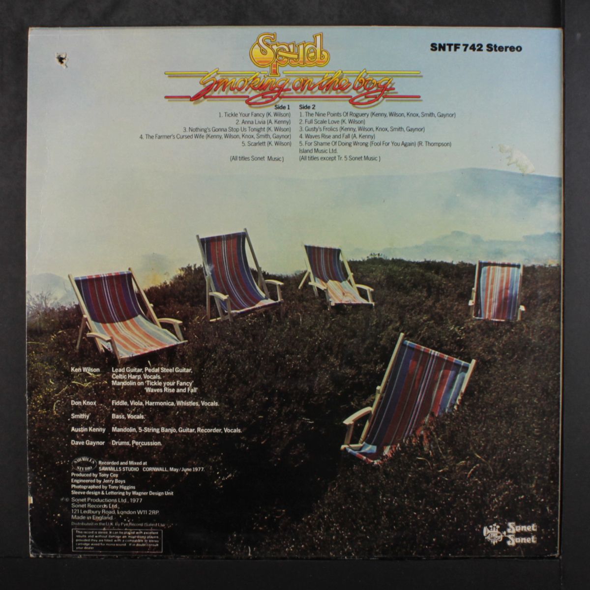 smoking on the bog by SPUD