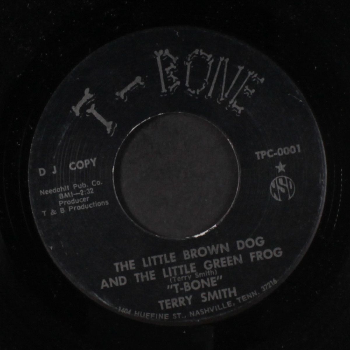 uncommon, ordinary love / the little brown dog and the little green fr by TERRY SMITH