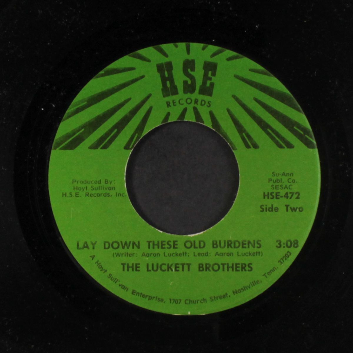 god's getting us ready for the judgement day / lay down these old burd by LUCKETT BROTHERS