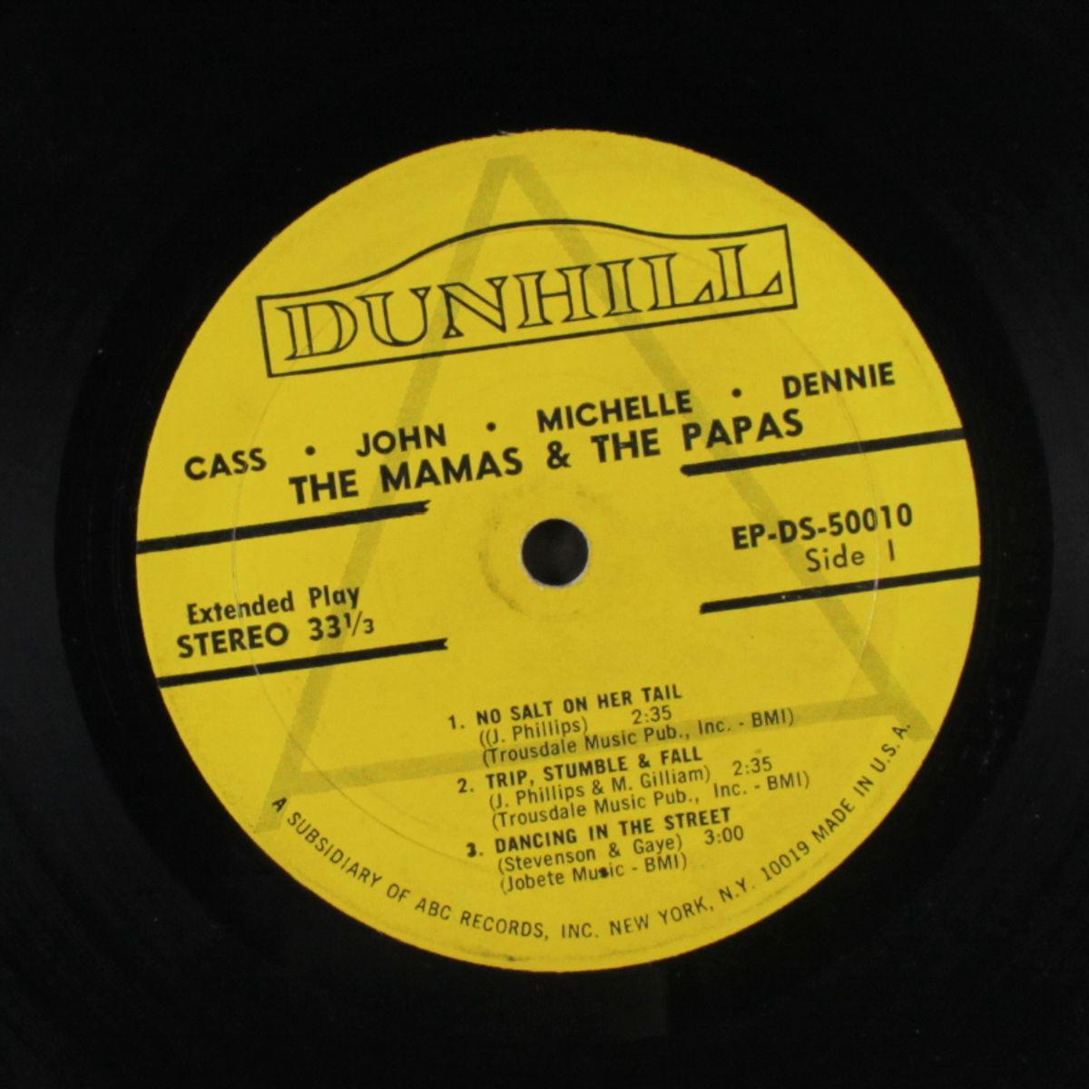 cass, john, michelle, dennie by MAMAS & PAPAS