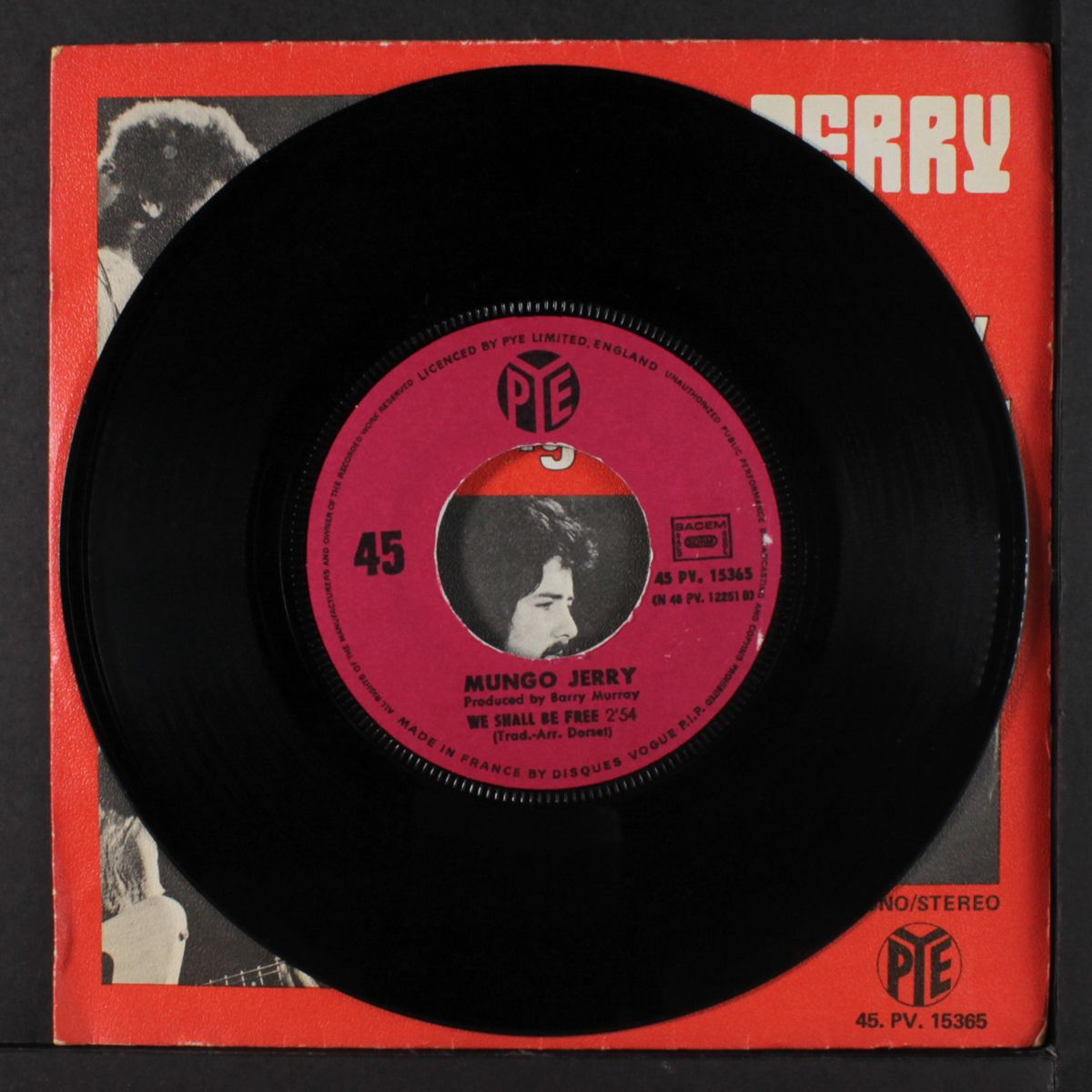 you don't have to be in the army to fight in the war by MUNGO JERRY