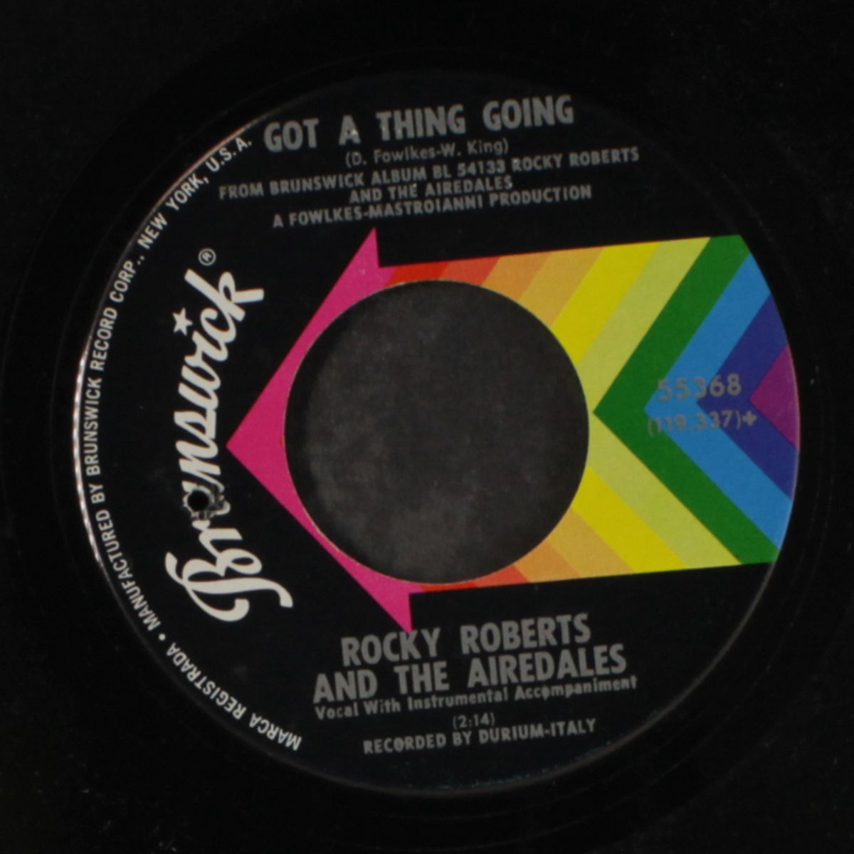 got a thing going / tell me by ROCKY ROBERTS & AIREDALES